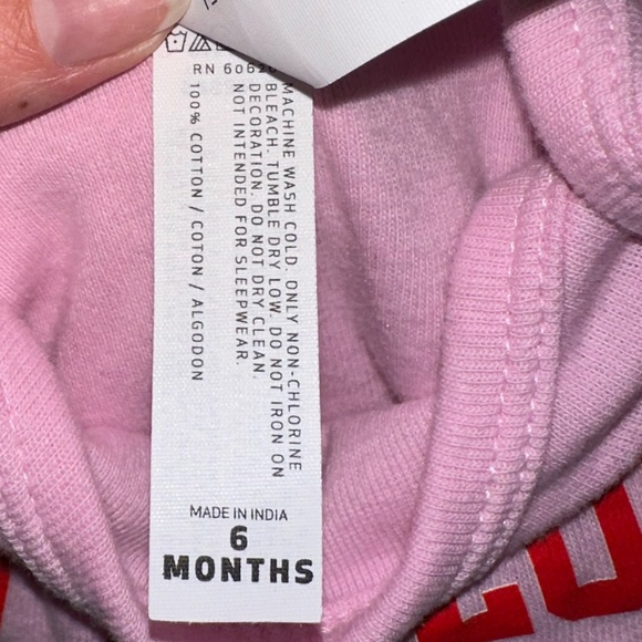 Go Taylor’s Boyfriend - Baby Onesie - 3-6 Months - Taylor Swift/Travis Kelce - Picture 4 of 5